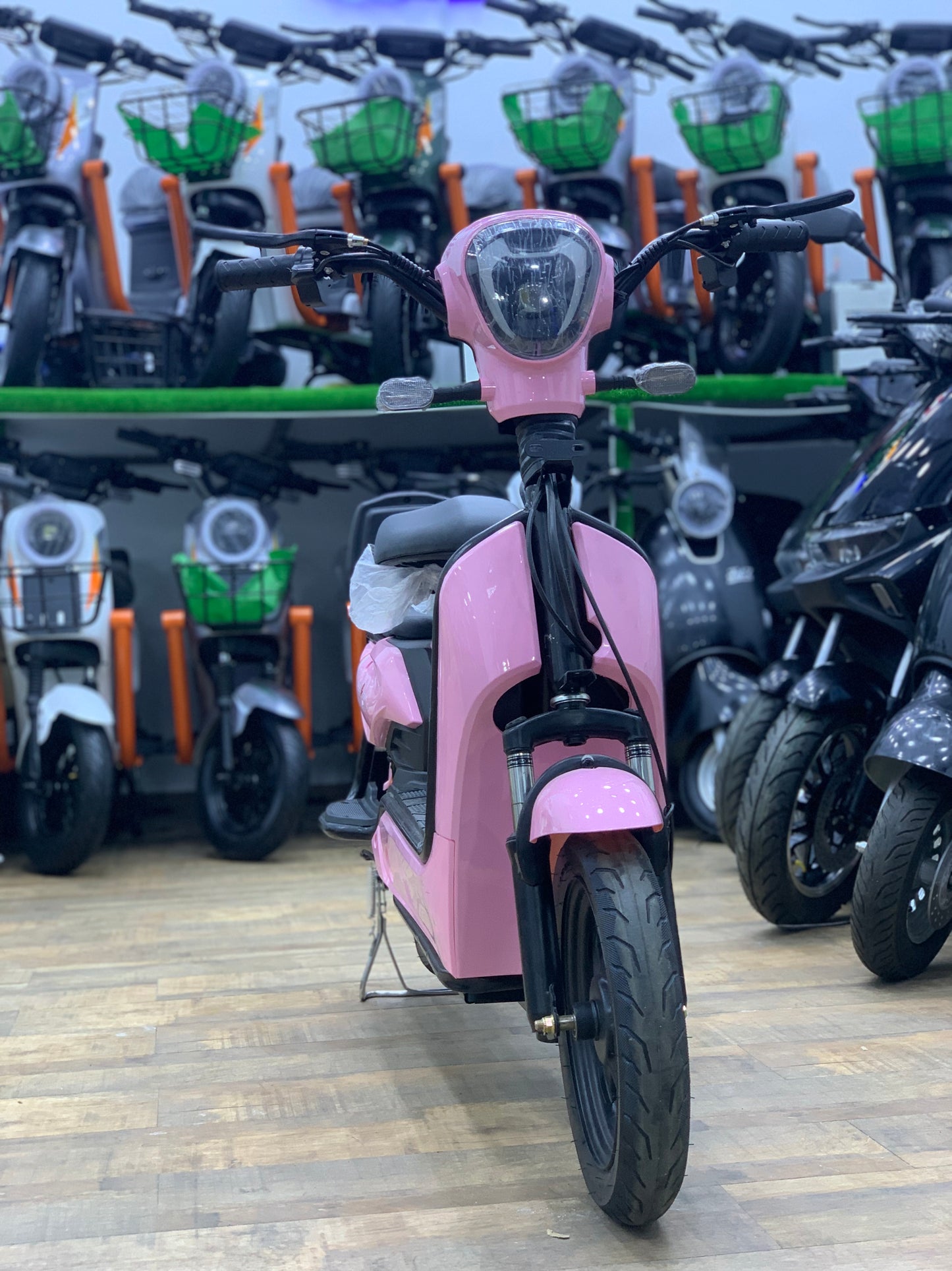 Scooter Dora nahla