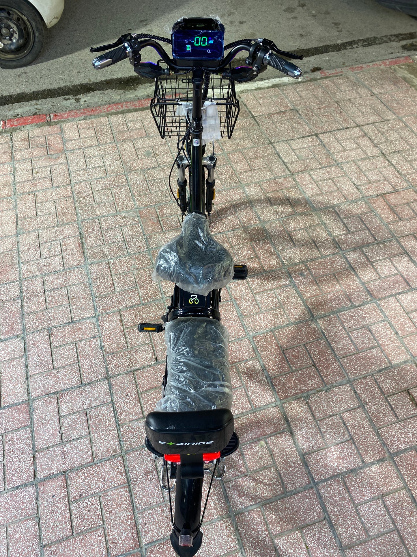 Vélo kourso Eziraide