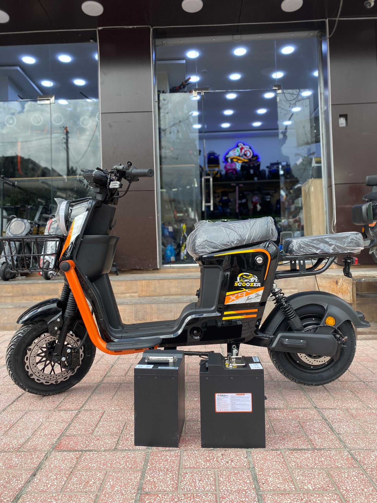 (Lithium ) Scoozer x9 1200w