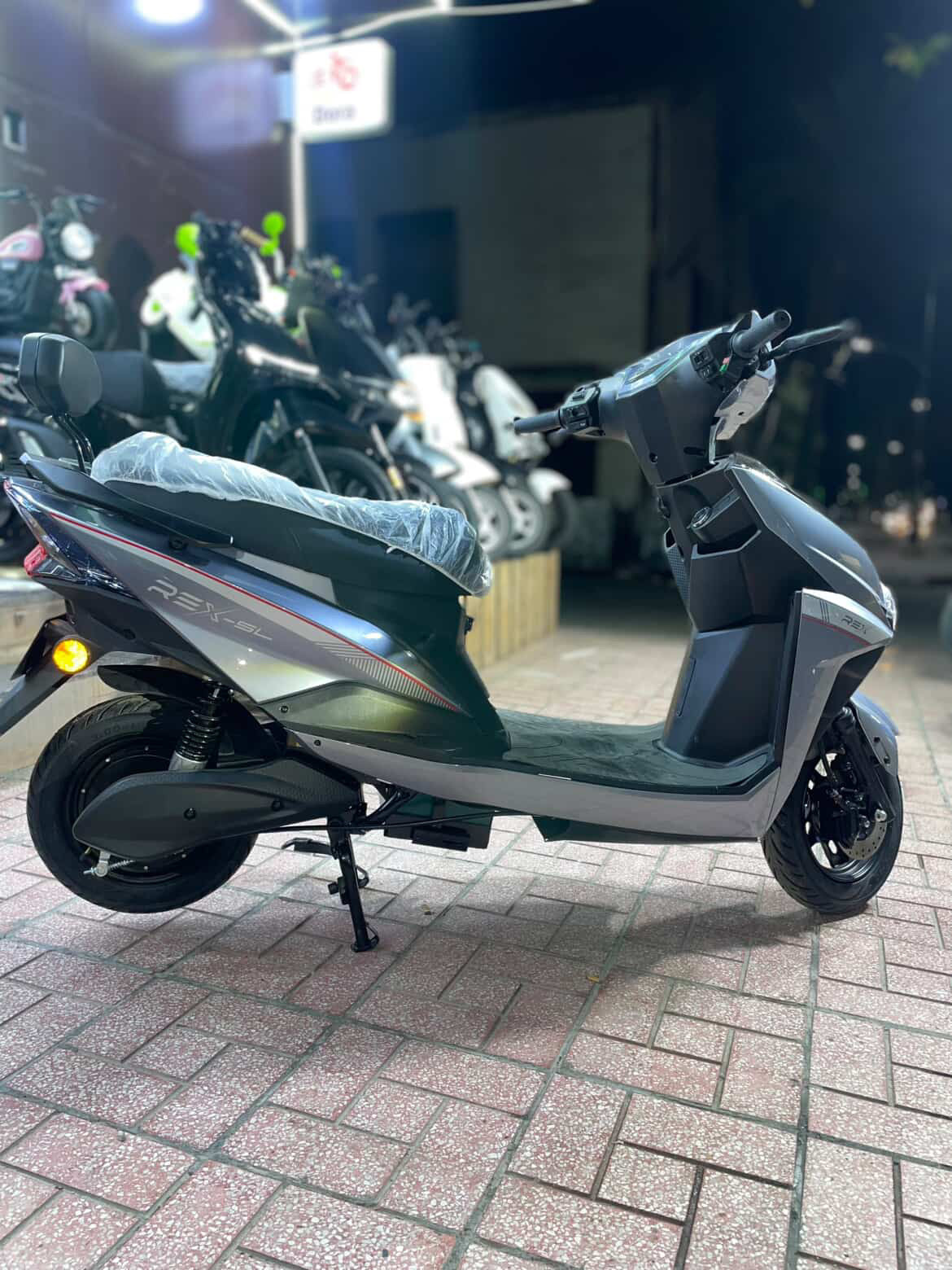 Scooter rex  Batman