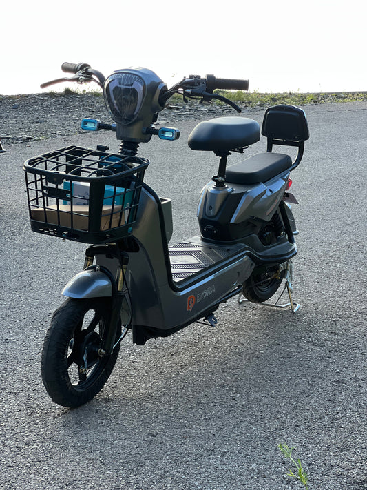 Scooter Dora nahla